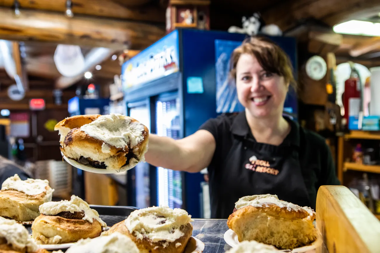 Troll's homemade cinnamon buns